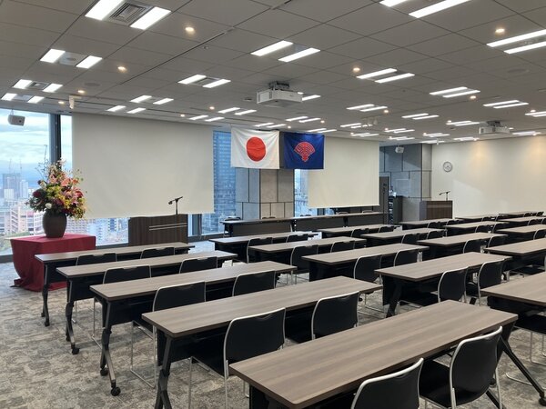 ご利用事例　【入社式　Dルーム】 施設内観イメージ